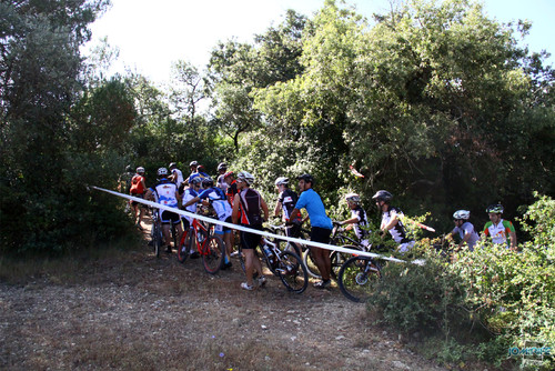 BTT XCM 2012 Montemor (104) Muita gente no trilho