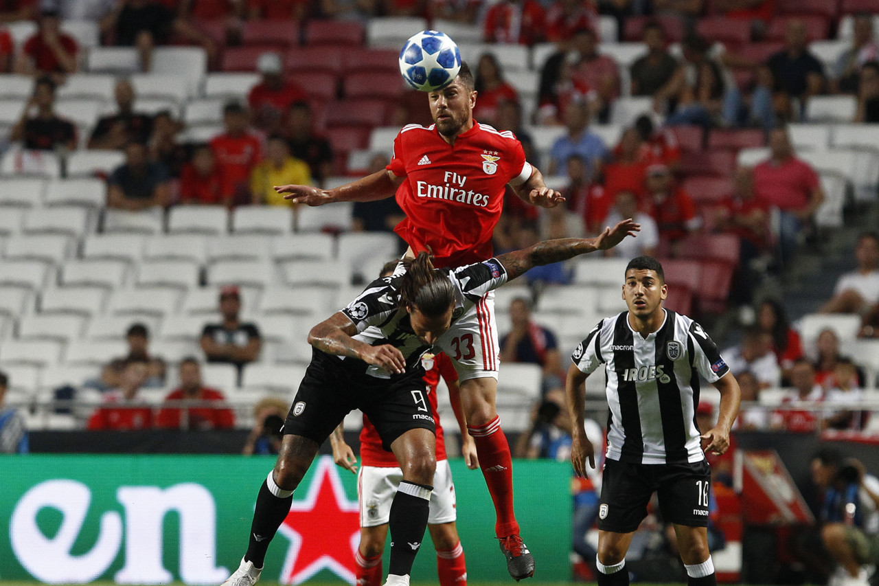 Benfica Paok A Maldi O Eg Pcia Red Pass