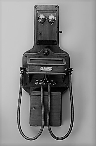 Telefone-Edison-Gower-Bell-Site (2).jpg