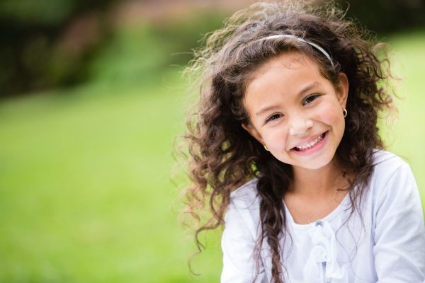 menina-de-cabelo-cacheado.jpg menina-de-cabelo-cacheado.jpg
