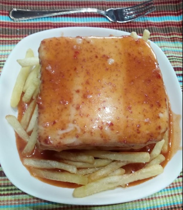 NãoMeCansoDisto_francesinha.JPG