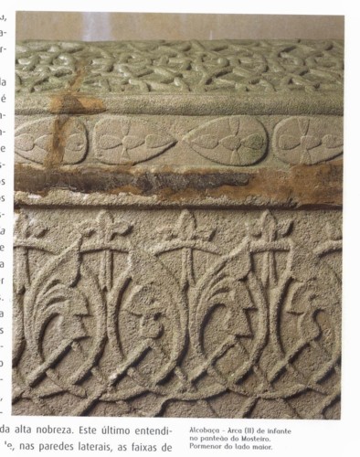 Alcobaça-arca.tumular2.jpg