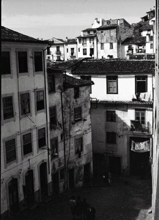 Rua das Covas, casa demolida.jpg