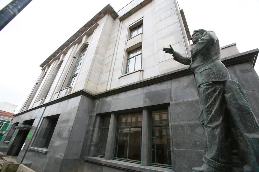 Casa%20do%20Douro%20deverá%20ter%20novo%20modelo% Casa%20do%20Douro%20deverá%20ter%20novo%20modelo%