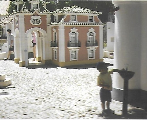 Portugal dos Pequenitos.jpg Portugal dos Pequenitos.jpg