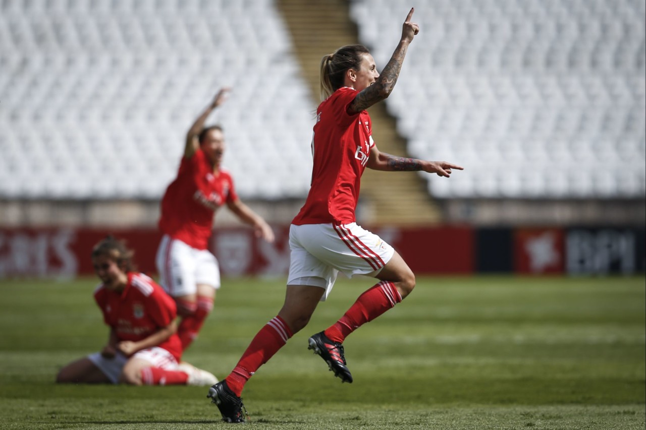 Futebol feminino_4.jpg