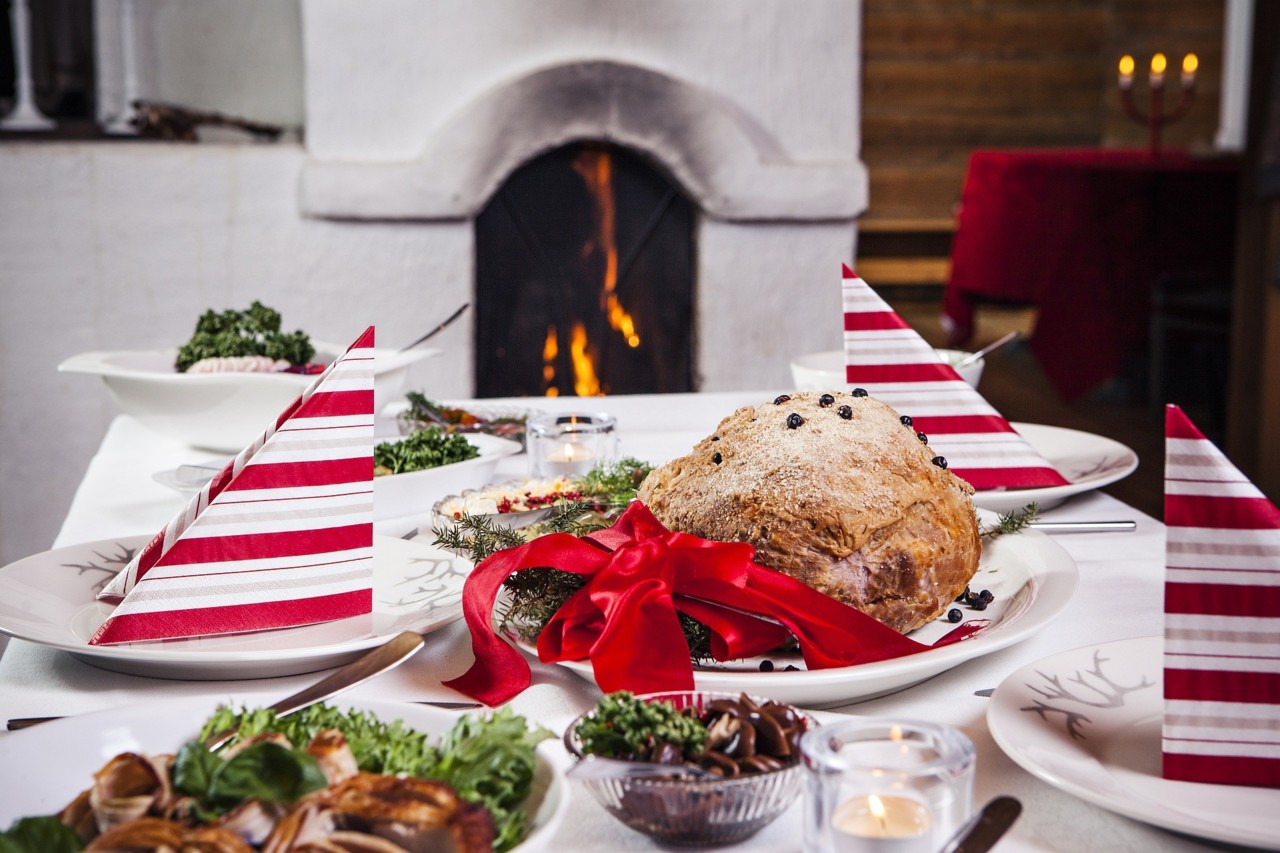 fireplace-2970088_1920.jpg