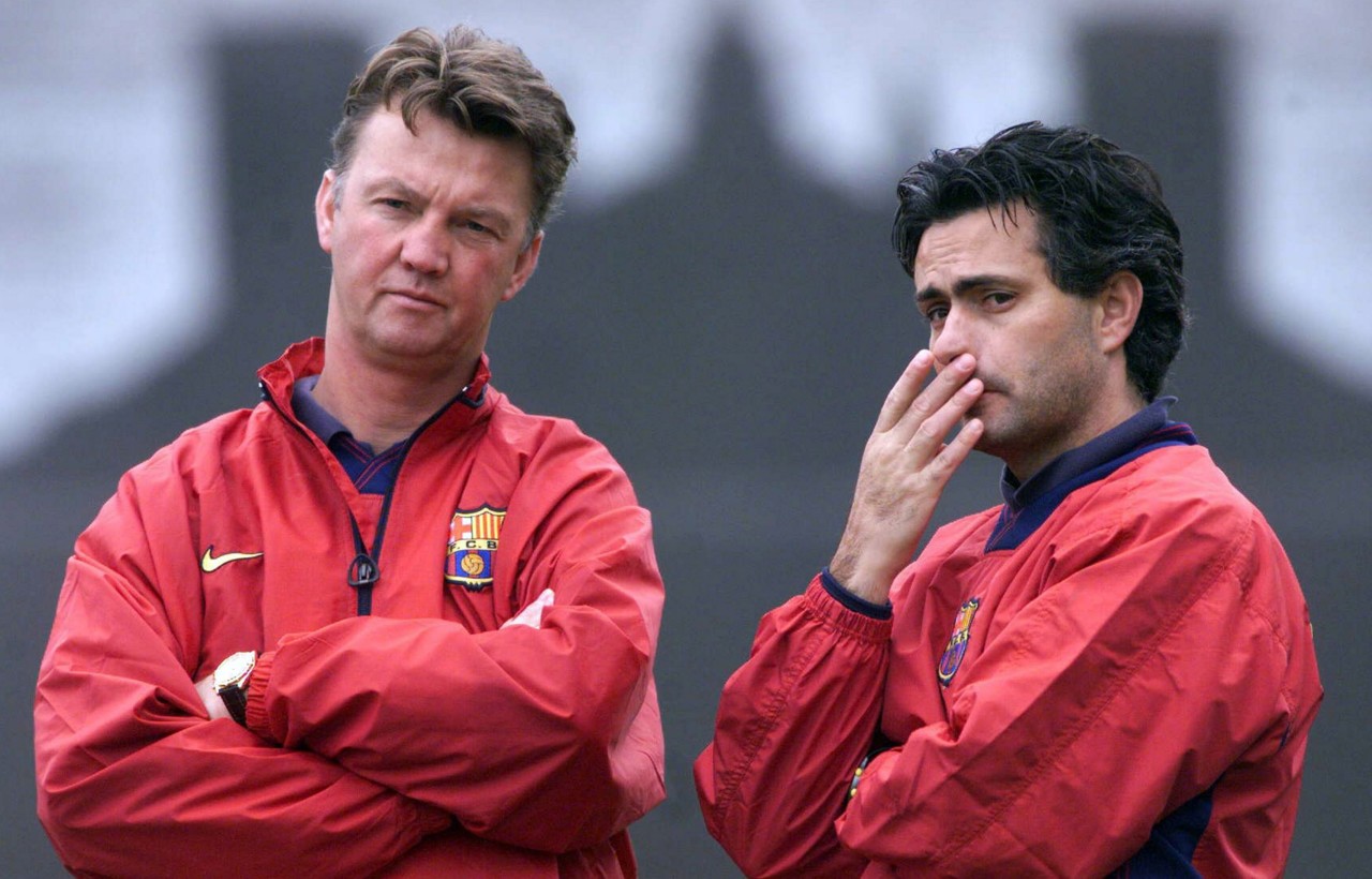 van-gaal-and-mourinho.jpg