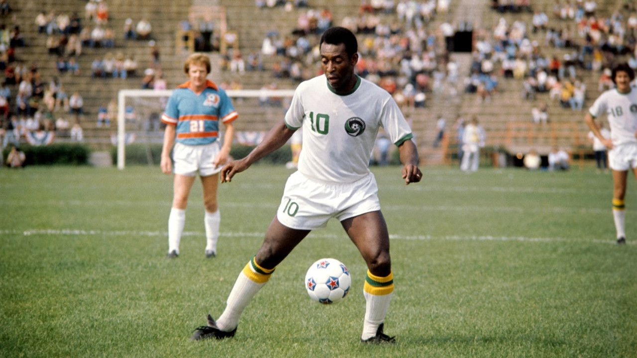 pele-new-york-cosmos_1pxd8s0z81s3k1r7sengkf1v7f.jp pele-new-york-cosmos_1pxd8s0z81s3k1r7sengkf1v7f.jp