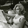 Marilyn-Monroe-Reading-2.jpeg