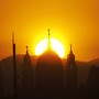 Amanhecer do Rio - A Igreja da Candel&aacute;ria, no Cen