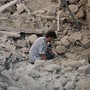 Escombros do sismo no centro de Itália 