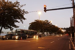 Icarai - Niter&oacute;i - A movimenta&ccedil;&atilde;o na Avenida Al