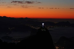 Amanhecer no Rio - ter&ccedil;a-feira 11.06.13 - O Crist